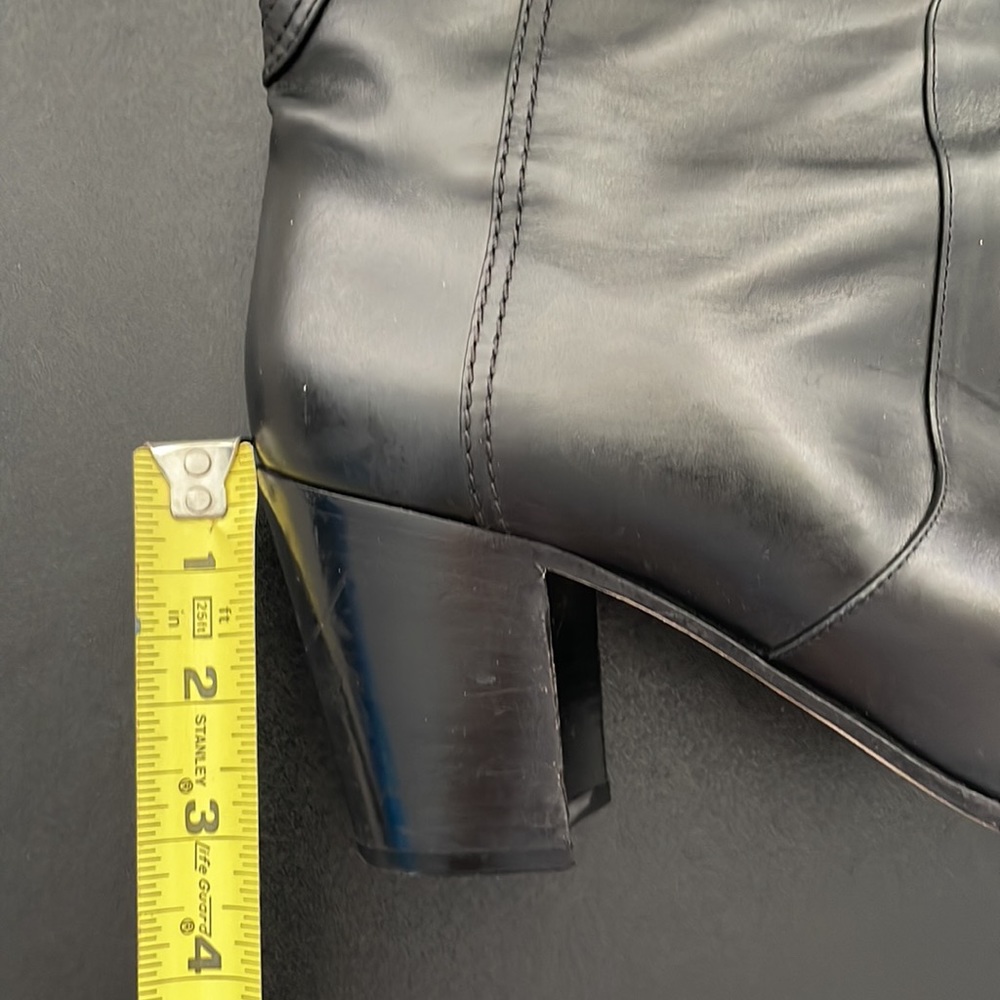 CHANEL Black Calfskin Short Boots - Picture 11 of 15